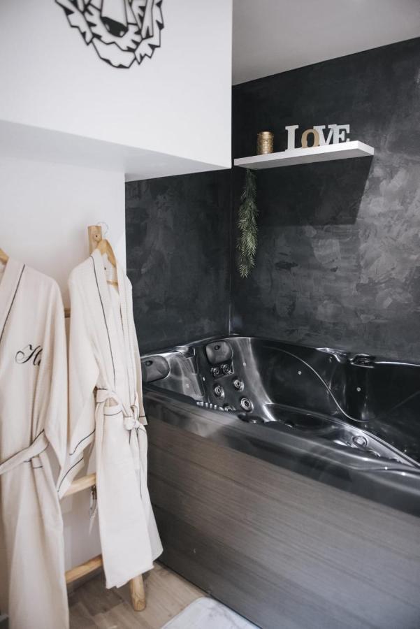 Appartement 2 Pieces Jacuzzi بريود المظهر الخارجي الصورة